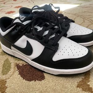 Nike Dunks: Womens size 11. Brought from online on GOAT
